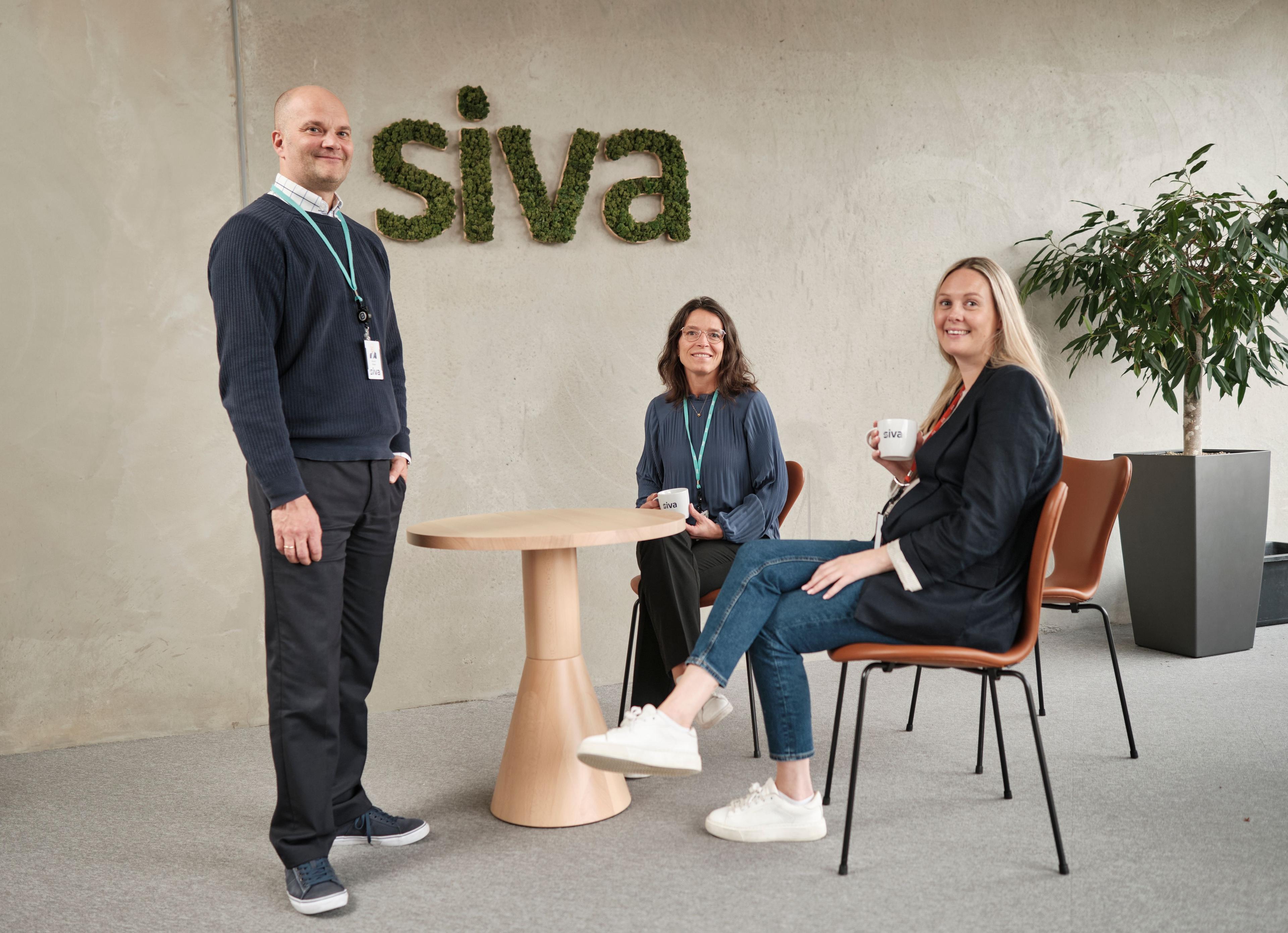 Bilde av medarbeidere i Siva på deres kontor